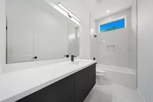 5029 Van Fleet St, Houston, TX 77033 - Photo 21