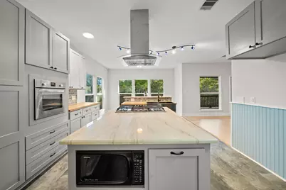 4510 Lininger Lane, Dickinson, TX 77539 - Photo 13