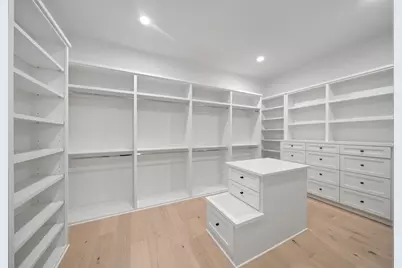 2046 Macarthur Street, Houston, TX 77030 - Photo 25