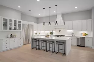 2046 MacArthur St, Houston, TX 77030 - Photo 9