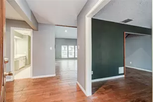 2114 Woodland Valley Dr, Houston, TX 77339 - Photo 9