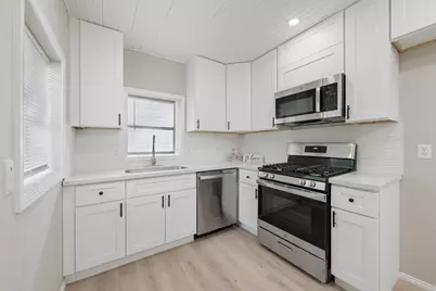 4356 #B Phlox Street, Houston, TX 77051 - Photo 9