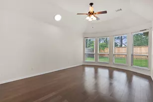 187 N Vershire Cir, The Woodlands, TX 77354 - Photo 19
