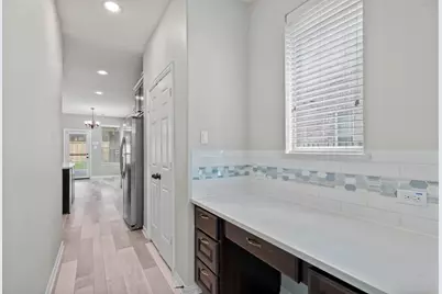 187 N Vershire Circle, The Woodlands, TX 77354 - Photo 17