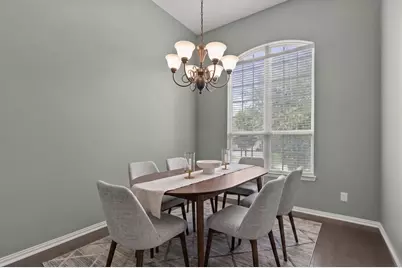 187 N Vershire Circle, The Woodlands, TX 77354 - Photo 9