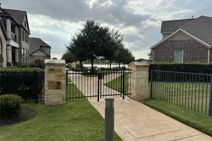 18225 Crystal Knoll Dr, Cypress, TX 77433 - Photo 9