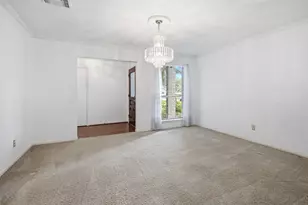 10822 Lasso Ln, Houston, TX 77079 - Photo 5