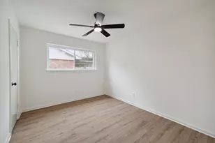 9719 Springmont Dr, Houston, TX 77080 - Photo 25