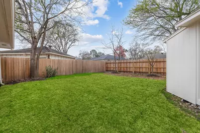 9719 Springmont Drive, Houston, TX 77080 - Photo 29