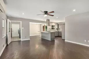 2902 Helberg Rd, Houston, TX 77092 - Photo 9