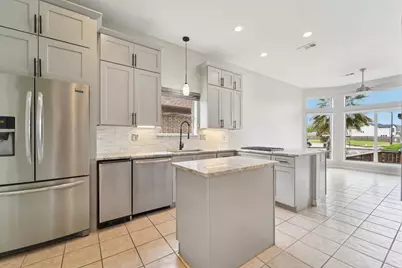 305 Harbor Circle, Montgomery, TX 77356 - Photo 13