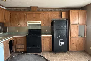 272 Lakewood Dr, Trinity, TX 75862 - Photo 9