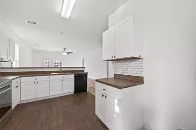 995 Lake View Circle W, Brookshire, TX 77423 - Photo 9