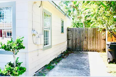 1429 N Durham Drive, Houston, TX 77008 - Photo 9