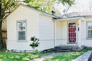 1429 N Durham Dr, Houston, TX 77008 - Photo 1