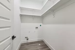 613 Melbourne St, Houston, TX 77022 - Photo 27