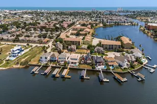 7312 Offats Point Cir, Galveston, TX 77551 - Photo 5