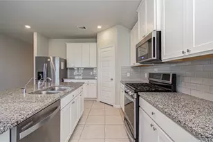 2815 Dry Creek Dr, Missouri City, TX 77459 - Photo 13