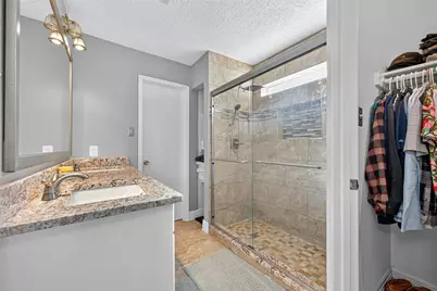 2901 Maple Knoll Drive, Houston, TX 77339 - Photo 23