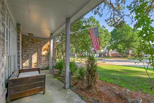 2901 Maple Knoll Dr, Houston, TX 77339 - Photo 3