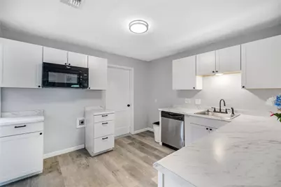 1610 E Rosebud Avenue, Victoria, TX 77901 - Photo 29