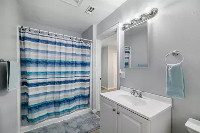 1610 E Rosebud Avenue, Victoria, TX 77901 - Photo 25