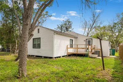 1610 E Rosebud Avenue, Victoria, TX 77901 - Photo 35