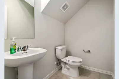 107 Violet Carson Court, Conroe, TX 77318 - Photo 11