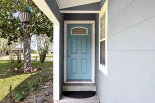 107 N River Dr, Columbus, TX 78934 - Photo 3