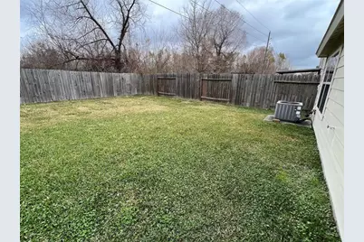 12007 Madison Oak Street, Houston, TX 77038 - Photo 15