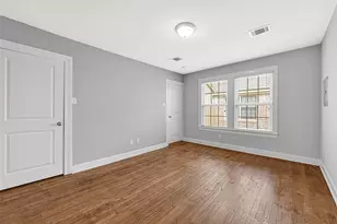 2302 Blodgett St, Houston, TX 77004 - Photo 35