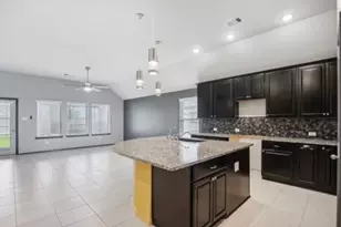 4802 Cedar Butte Ln, Rosharon, TX 77578 - Photo 9