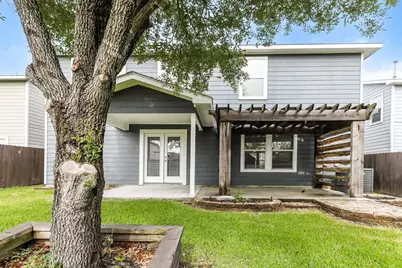 302 Falling Pine Drive, Conroe, TX 77304 - Photo 17
