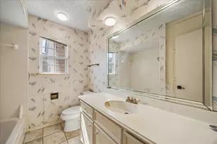 4226 Willow Beach Dr, Houston, TX 77072 - Photo 9