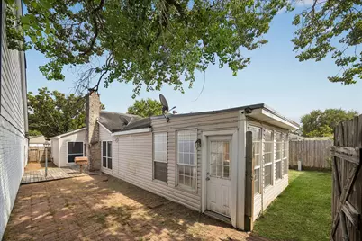 4226 Willow Beach Drive, Houston, TX 77072 - Photo 15