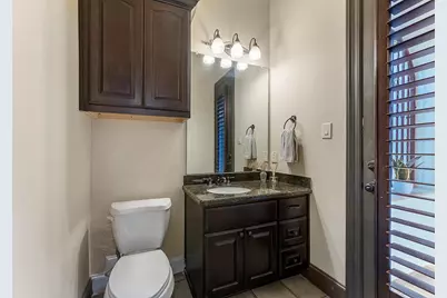 38 N Player Manor Circle, The Woodlands, TX 77382 - Photo 23