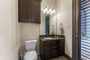 38 N Player Manor Cir, The Woodlands, TX 77382 - Photo 23