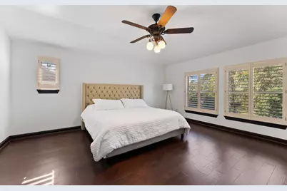 38 N Player Manor Circle, The Woodlands, TX 77382 - Photo 45