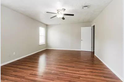 10122 Woodhollow Drive, Conroe, TX 77385 - Photo 13