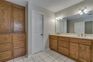 2460 Pebblebrook Cir, Conroe, TX 77384 - Photo 21
