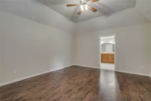 2460 Pebblebrook Cir, Conroe, TX 77384 - Photo 15