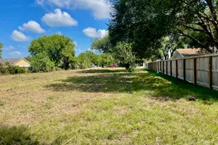 3181 Robin Rd, Brookshire, TX 77423 - Photo 1