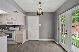 11731 Flushing Meadows Dr, Houston, TX 77089 - Photo 7