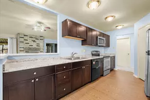 2790 Pinewood Dr, League City, TX 77573 - Photo 11