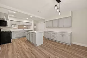 5401 Bayou Dr, Dickinson, TX 77539 - Photo 9