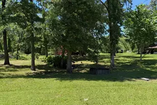 141 W Lakeside Dr, Huntsville, TX 77320 - Photo 7