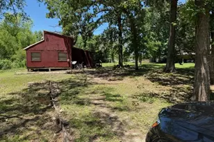 141 W Lakeside Dr, Huntsville, TX 77320 - Photo 5