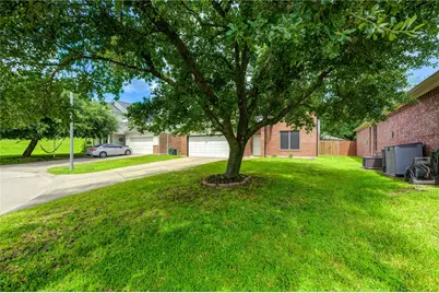 907 Saginaw Bay Court, Spring, TX 77373 - Photo 5