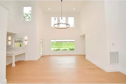 702 Azaleadell Dr, Houston, TX 77018 - Photo 9