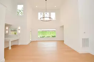 702 Azaleadell Dr, Houston, TX 77018 - Photo 9